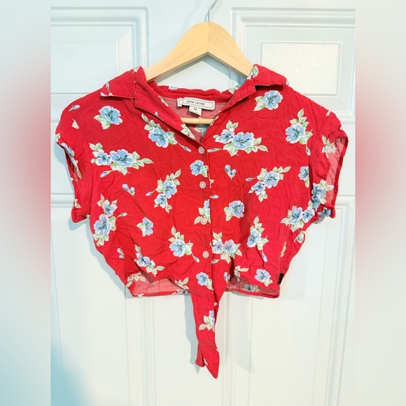 Adam Levine Collection Red Floral Tie-Front Top - Picture 1 of 2